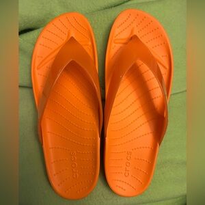 CROCS Splash slides size 9